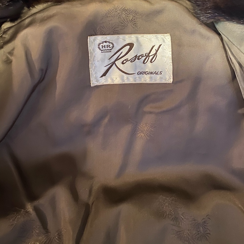 Mink Coat - Picture 3 of 3